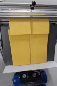 Fertige Wachsmittelwu00e4nde tropfen nach der Umarbeitung ab